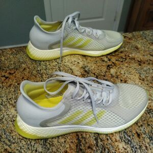 Adidas Women's FOCUS BREATHEIN Grey / Shock Yellow Running Shoes Size 9.5